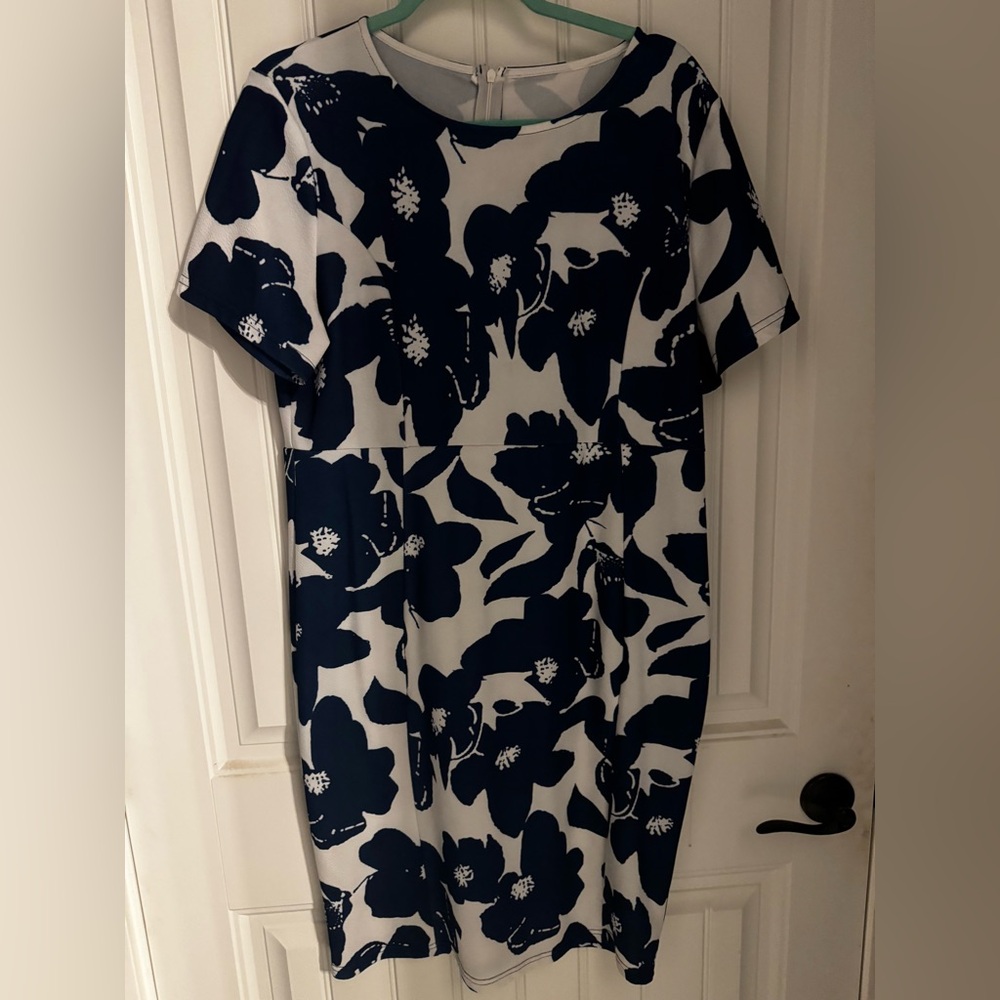 Blue floral sheath dress